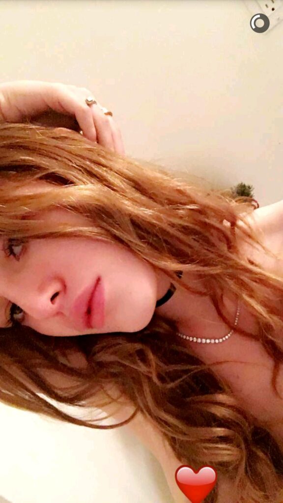 Snapchat bella topless thorne Bella Thorne