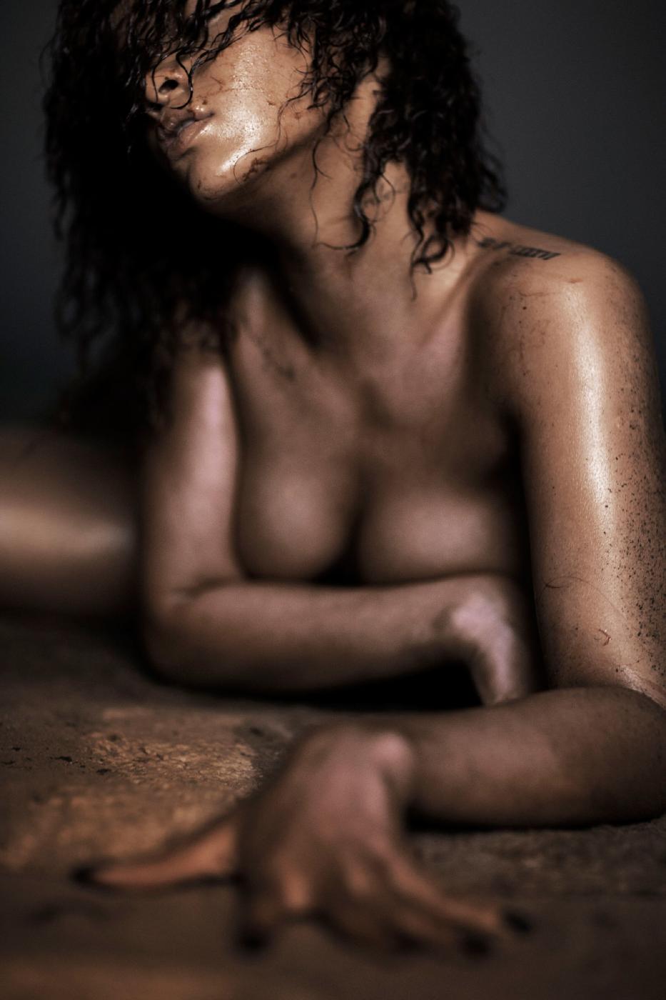 Rihanna Naked Beach Photoshoot Set Leaked